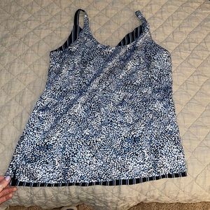 WhiteHouseBlackMarket reversible work top